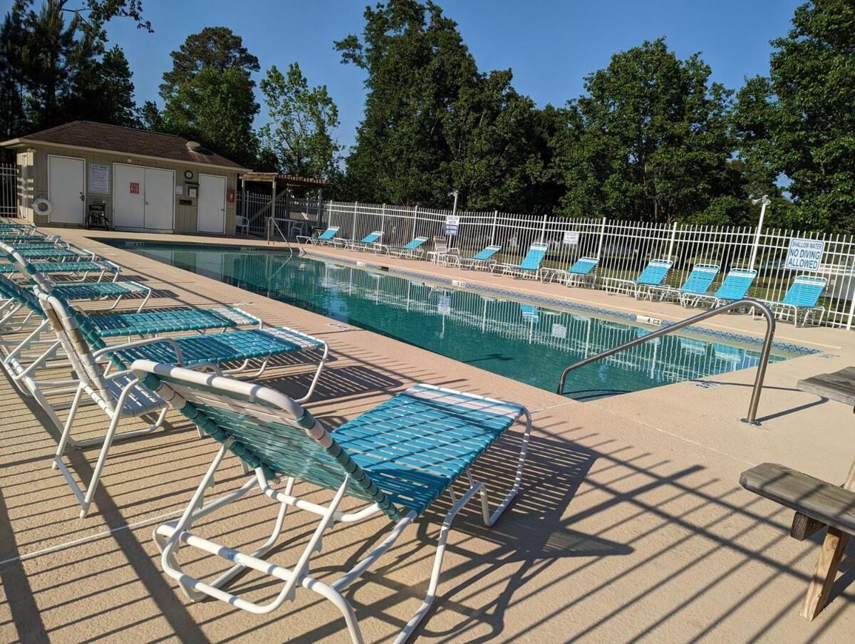 Apartment Central-Secluded By Nature-Pools-15 Min To Beach *